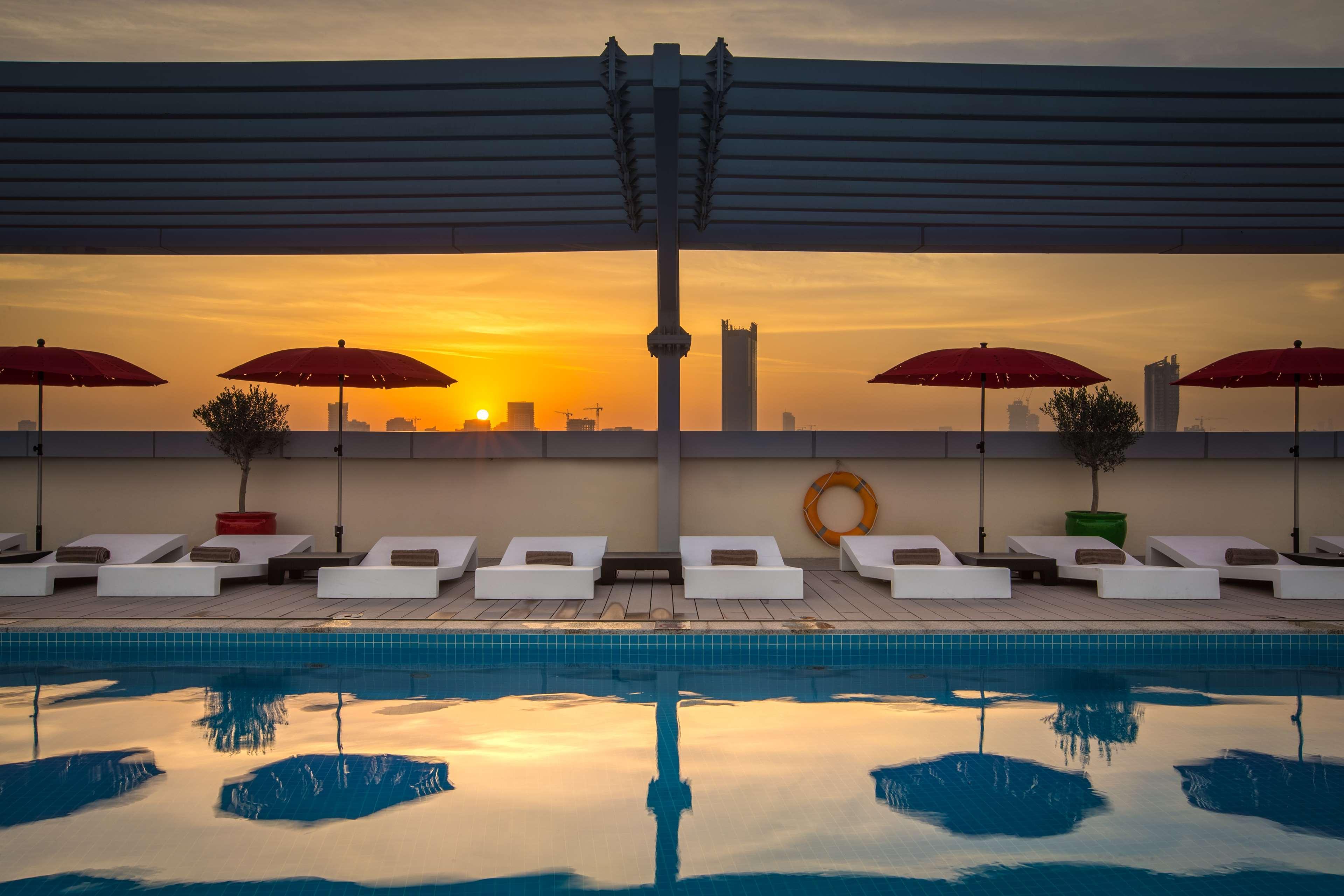 Park Inn By Radisson Dubai Motor City Kültér fotó